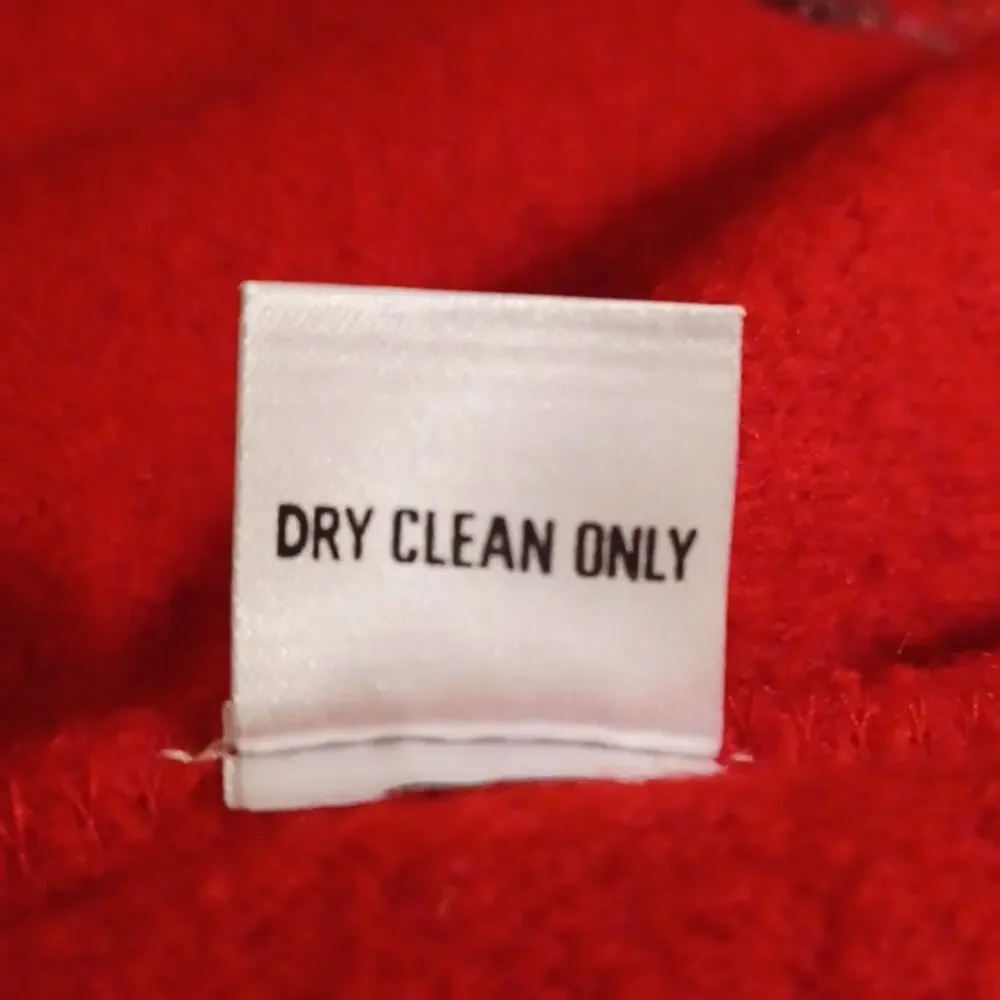 THE TOG SHOP Women's Red Wool Embroidered Sweater. M - Picture 12 of 12